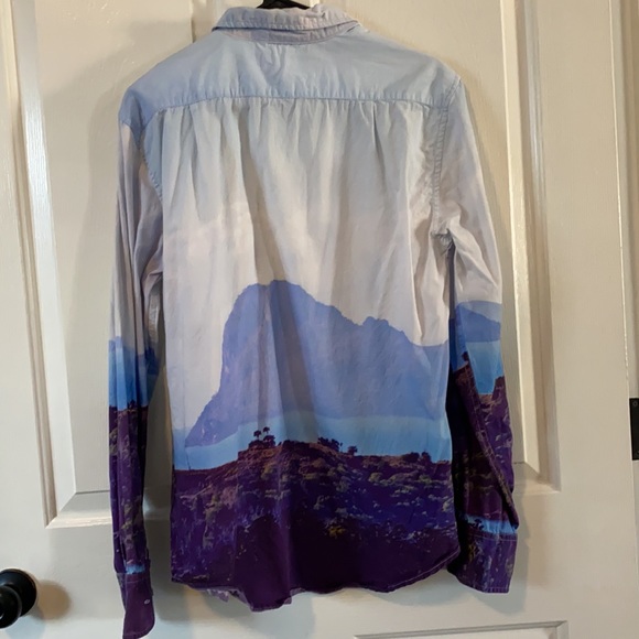 Button up long sleeve - Picture 3 of 3